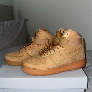 Nike suede high top air force 1